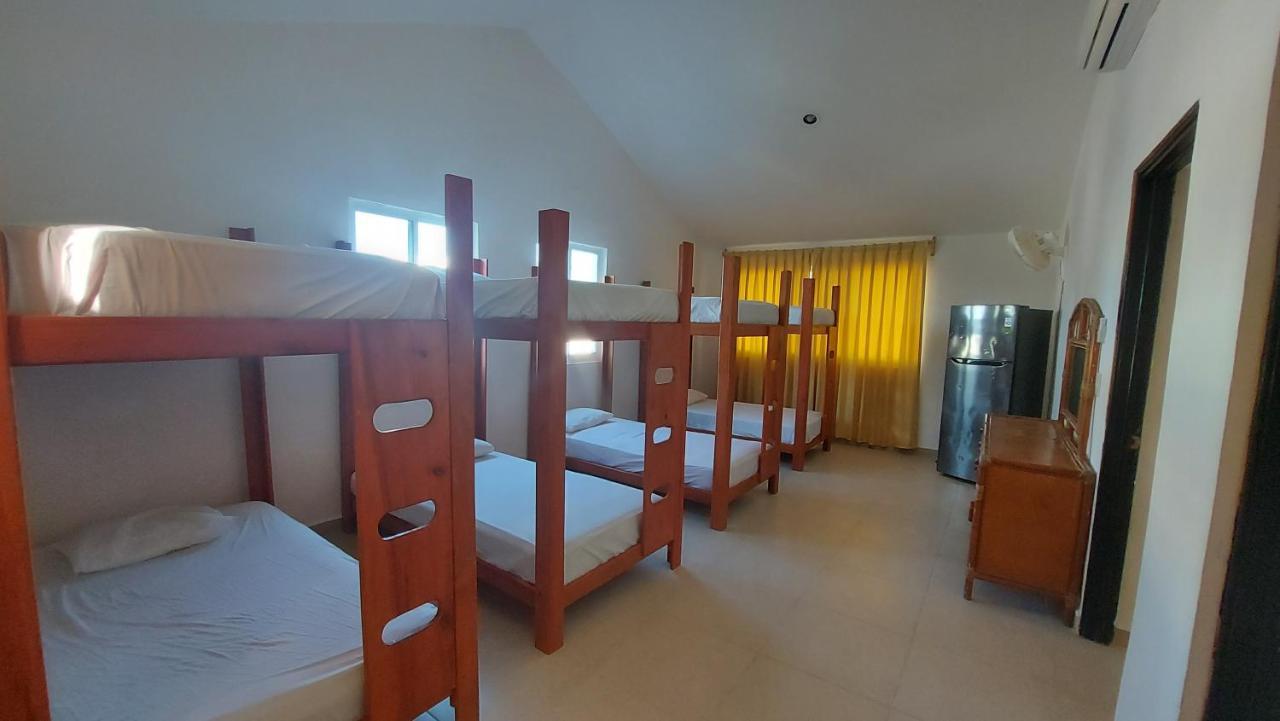Punta Sam Hostel Cancun Bagian luar foto
