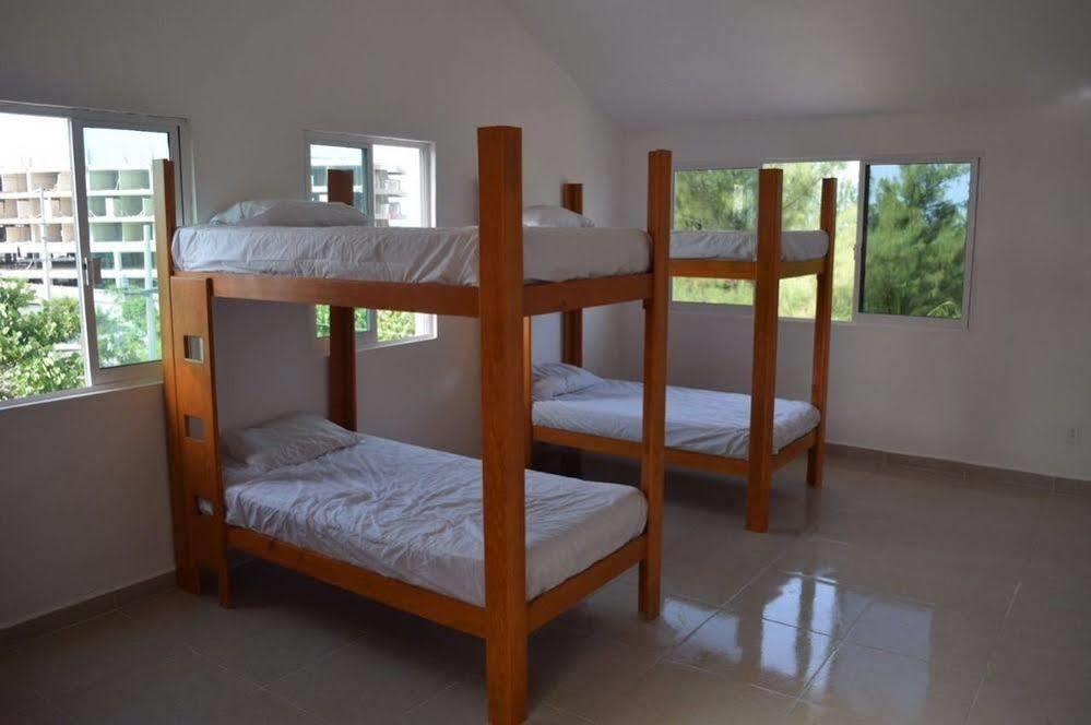 Punta Sam Hostel Cancun Bagian luar foto